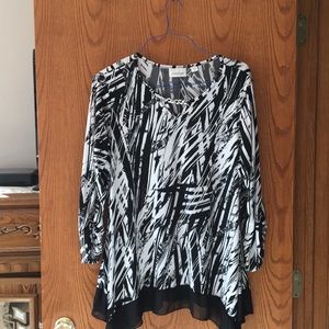 Black and White Top with Handkerchief Hem